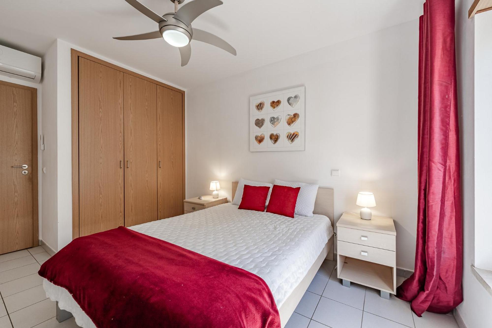 Holiday Home Портиман Экстерьер фото
